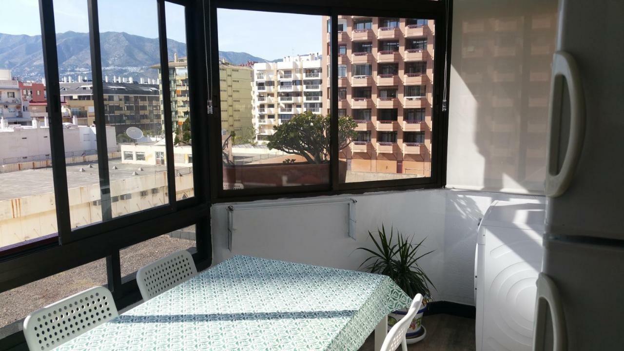 Ferienwohnung Apartamento Junto Al Puerto De Fuengirola Exterior foto